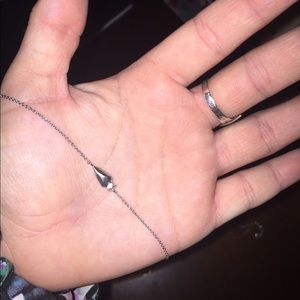 Arrow Kendra Scott necklace